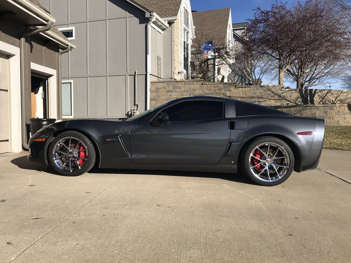 ccrane001's tweet photo. Some pics of my C6Z06. https://t.co/v5daf8ANY2