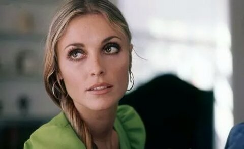 #SharonTate photographed by #AlanPappe at her rented home on #Summitridgedrive, 1968.  Dress by Genie The Tailor.

#sharontate #1960s #sixties #naturalbeauty #fashionicon #hollywood #vintageactress #beautyinspo #makeuplook #actress