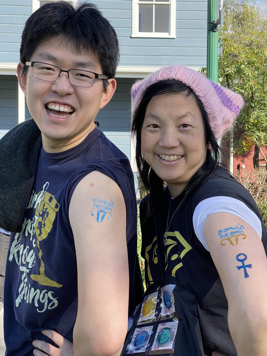teenmd's tweet photo. Glitter uterus tattoos! Rep’ing @PandiaHealth the ONLY #WomenFounded #WomenLed #DoctorFounded #DoctorLed birth control delivery company. 😉 https://t.co/VZHq7IXJtz