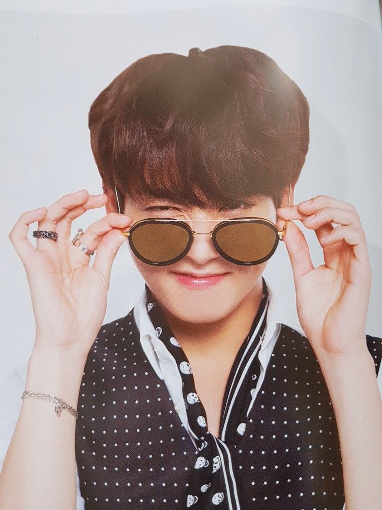 Vaselek7's tweet photo. Я тут подумал,и понял что зачем мне кто-то когда есть Чонгук.
#Jungkook 
😏🤣🤣🤣

В жопу депрессию!!!!!!!!! https://t.co/iDphQMDypW