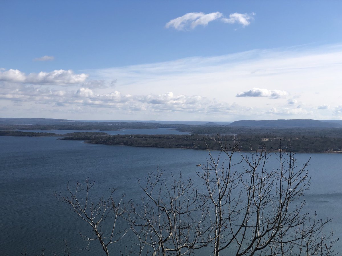 AtebSteve's tweet photo. One of the greatest views in Arkansas from Miller’s Point in Cleburne County. https://t.co/9NAB3Yojfw