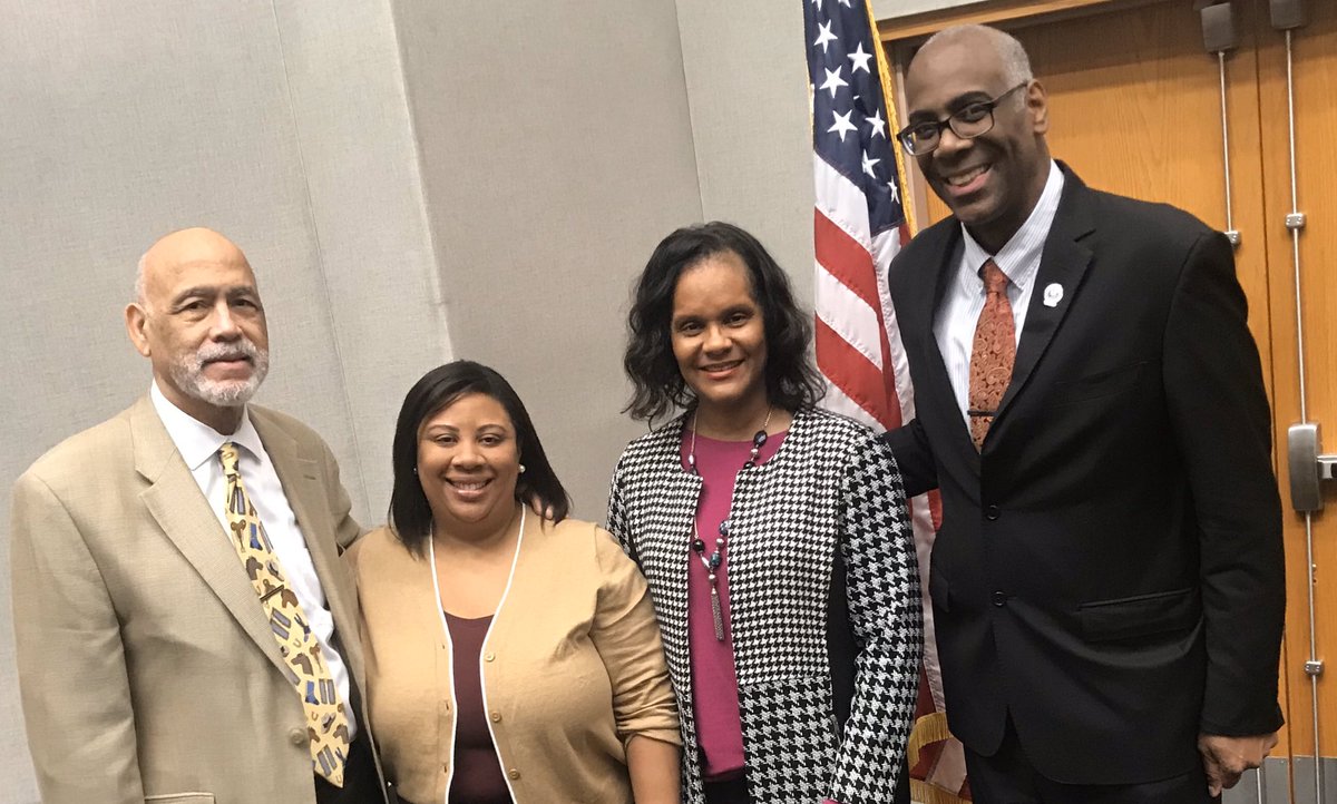 DoctorTBH's tweet photo. BCM’s 16th annual Saturday Morning Science with speaker Dr. McDougle, NMA President-Elect and OSU’s Chief Diversity Officer; founder, James L. Phillips, M.D. was in attendance along with SMS Director, Rayne Rouce, M.D. @bcm_equity @bcmhouston @McDougle2020 @DrPSteelers https://t.co/Qxf3AhPAd5