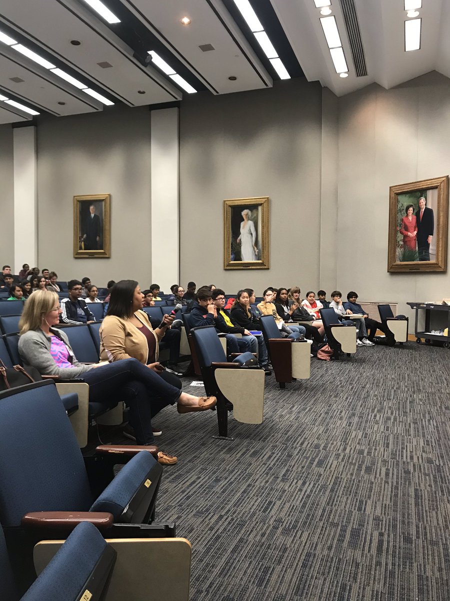 DoctorTBH's tweet photo. BCM’s 16th annual Saturday Morning Science with speaker Dr. McDougle, NMA President-Elect and OSU’s Chief Diversity Officer; founder, James L. Phillips, M.D. was in attendance along with SMS Director, Rayne Rouce, M.D. @bcm_equity @bcmhouston @McDougle2020 @DrPSteelers https://t.co/Qxf3AhPAd5