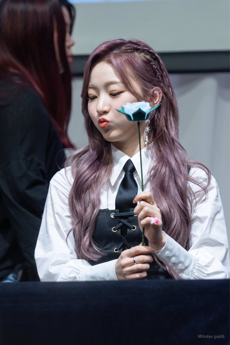 k_Winter_path's tweet photo. 200111 
드림노트 팬사인회

#드림노트 #DreamNote 
#ドリームノート⠀
#유아이 #Youi
#ユアイ 
@iMe_Dreamnote https://t.co/zgEMXLSMre