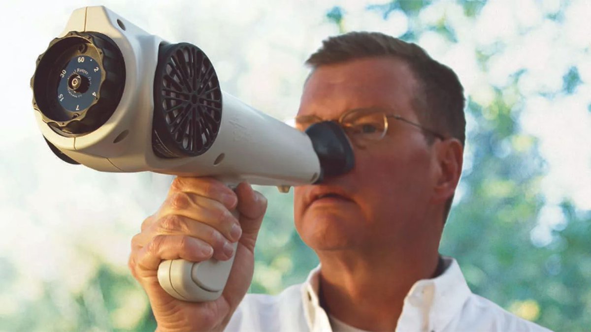 RyanBellGuide's tweet photo. Oh Michigan...
Bessemer, Michigan recently voted to spend around $3,400 on the #NasalRanger, a field #olfactometer that can sniff out "smelly" weed.
Town Buys Weird Odor Device to Sniff Out "Stinky" #Marijuana Plants https://t.co/Cb5iJ8VoPX https://t.co/QUQxU7Tx8K
