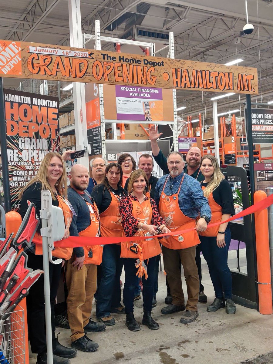 7256Hamilton's tweet photo. Some shots from our Grand Reopening today on a snowy afternoon on the Mountain! Some of our original members helped cut the ribbon with our leadership team to kick things off. Check the updates at #HamiltonMountain #HD
⁦@raygoral⁩ ⁦@figgyj97⁩ ⁦@HomeDepotCanada⁩ https://t.co/3CAeNlPsEJ