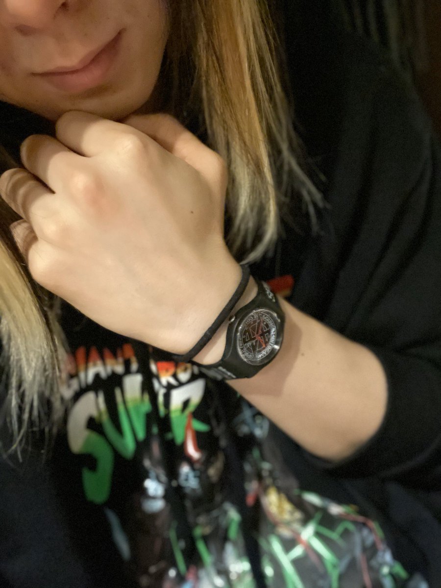 Haruki 次回未定 On Twitter おはよーござっ 三重県 伊勢市の朝ですっ 天気良い そして 有難い事に 函館で買ってきてもらった時計っ 三重2日目 そして 僕の短い冬休みが 終わる ๑o Spikerecordings Glay Hisashi Https T Co T44ccbdkpn