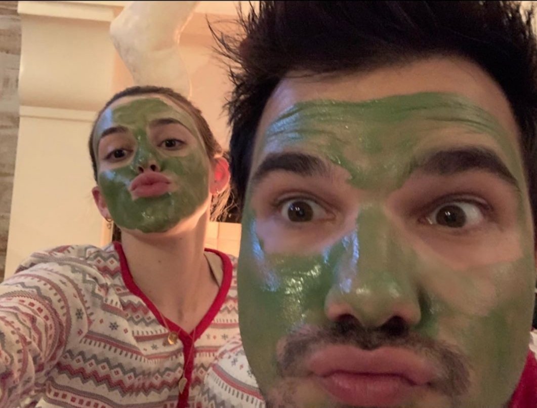 Taylor Lautner tweet media