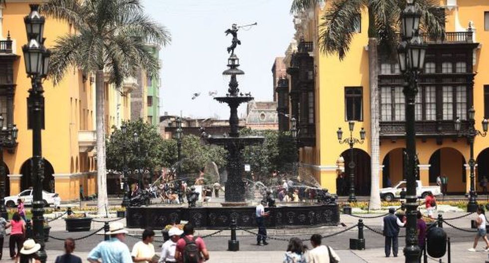 peru21noticias's tweet photo. Escucha el vals ‘Mi hermosa Lima’ del compositor Jorge ‘Coco’ Tafur por el aniversario de nuestra capital  #Lima485 https://t.co/k2hh5YlaXU https://t.co/TGxk5KwPJK