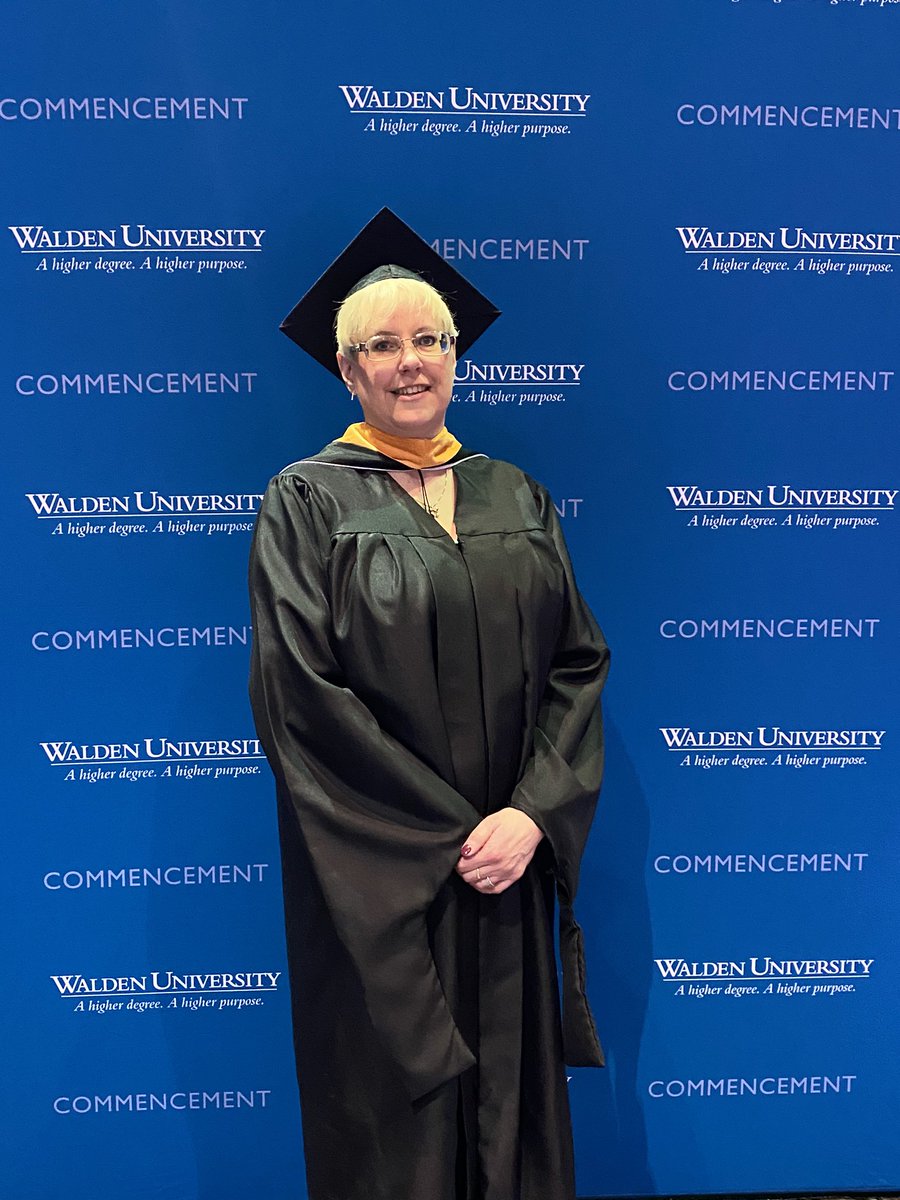 RNCCRN9706's tweet photo. I DID IT! #WaldenUGrad #Classof2019 #MSNFNP https://t.co/l6nILNChFs