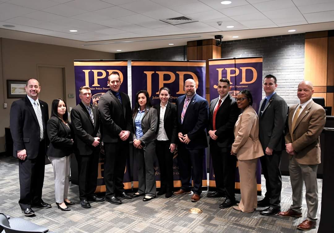 Joliet Police Department on Twitter "On 1/15/20 we sworein 8 new