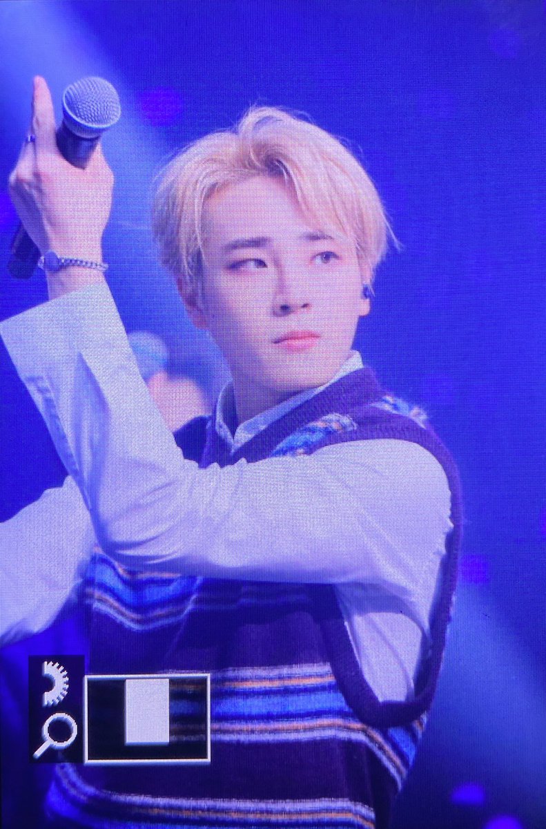 Day 19: SEUNGMIN IS BLONDE NOW OKAY