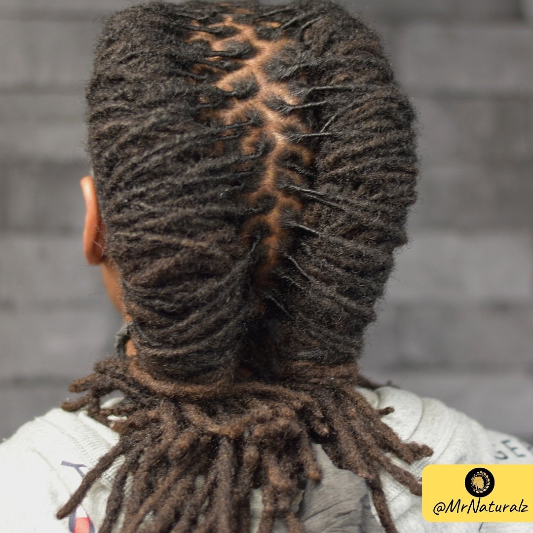 Barrel Twists!

Our Kalonji hair products are available to purchase on our website! Link in Bio!
Thanks for all your support! 
#mrnaturalz #hair #locs #hairstyles #naturalhair #style #hairsalon #dreadlocks #barreltwists