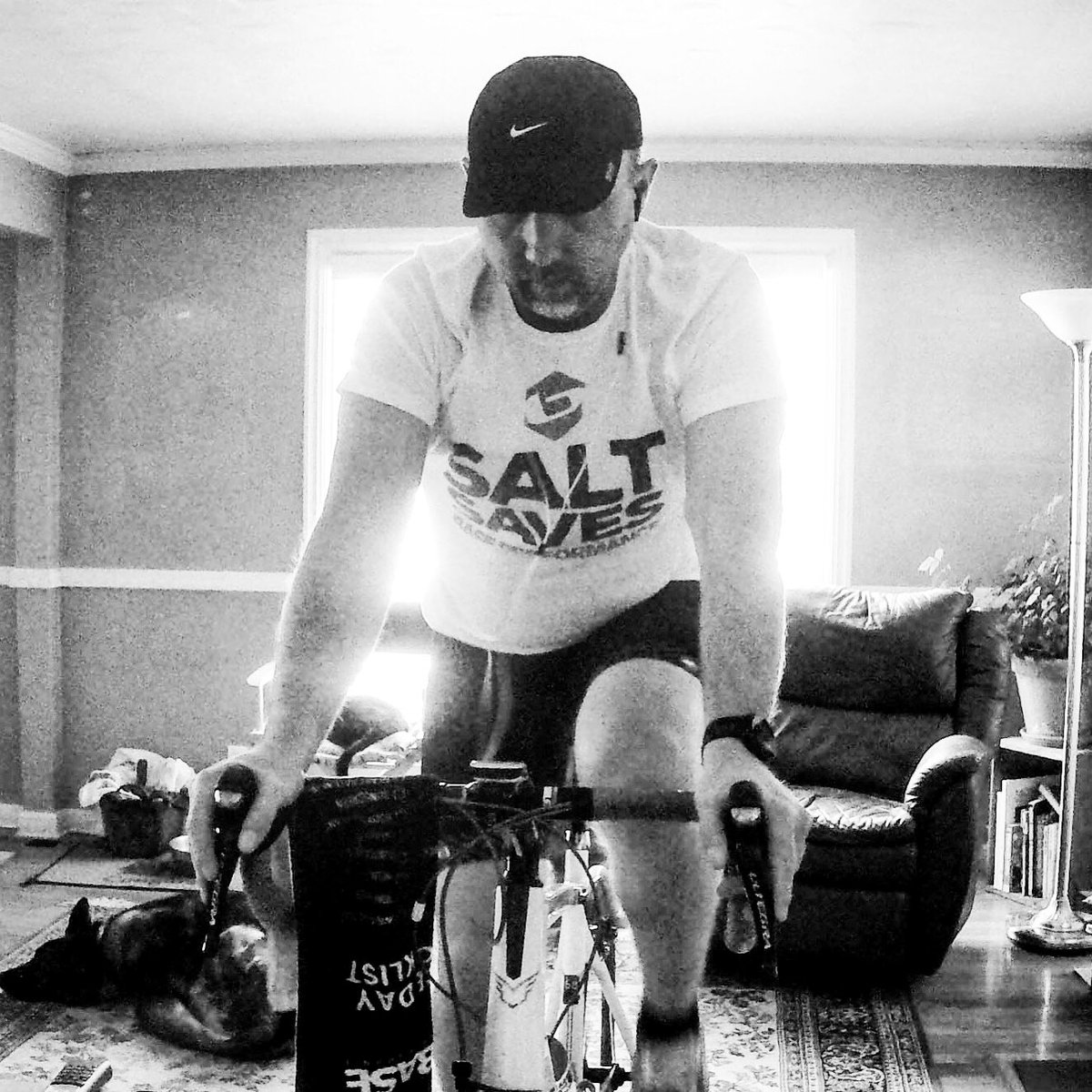 thorsenpho's tweet photo. Saturday snow. #racewithbase #suuntofactoryteam #trainerride #upperleftliving #imcda703 #saltsaves https://t.co/eThe5pmHqy