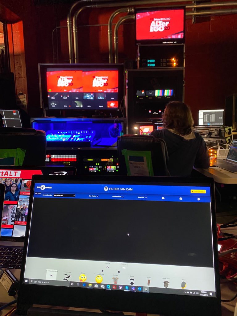 XciteInt's tweet photo. The #xcite team is ready for #iheartalt hosted by our partner @Iheartradio at @theforum in @citylosangeles. Look for our custom filters on the video board throughout the night! #billieeilish #theblackkeys #blink182 #coldplay #thelumineers #filterfancam #livemusic https://t.co/mrJEvZL7Vn