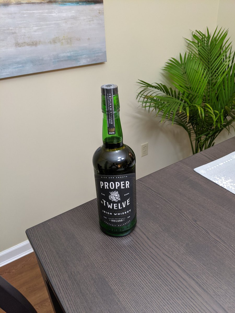 It's a #propertwelve kind of night! There must be McGregor (<a href="/TheNotoriousMMA/">Conor McGregor</a>) Show tonight! <a href="/ufc/">UFC</a> #UFC246