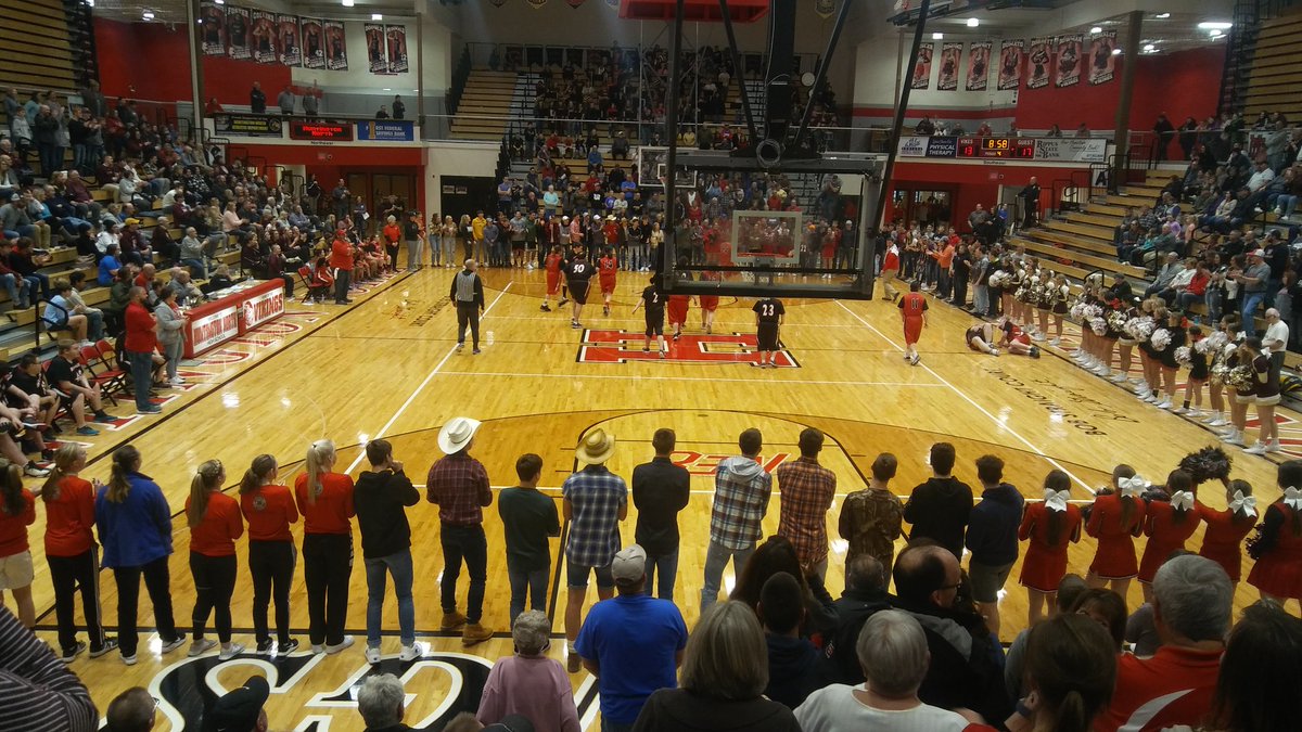 Best 10 minutes of basketball ever. Special Olympics night!