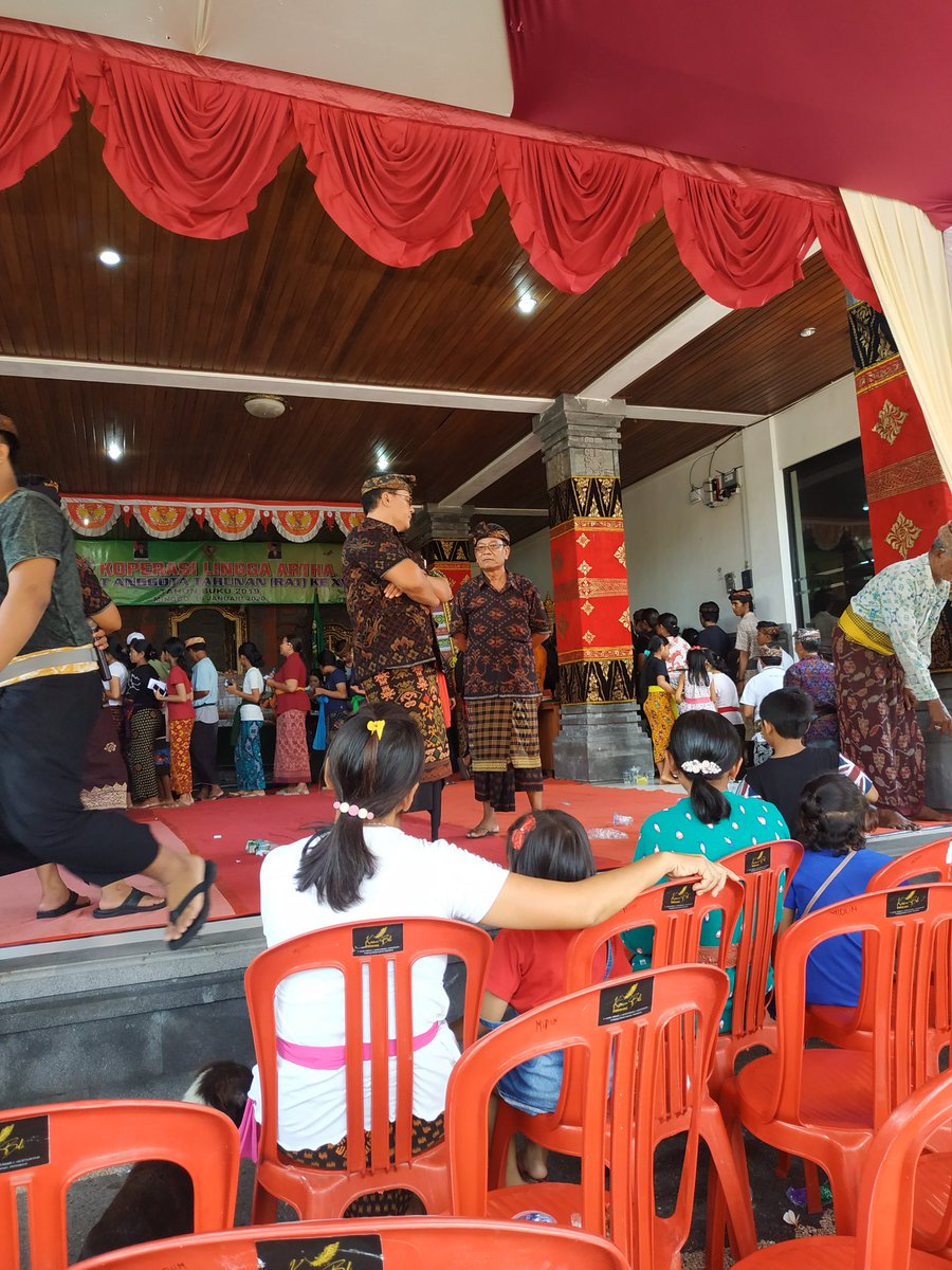 WidiastawaI's tweet photo. Rat. Koperasi Lingga Artha .19 jan 2020 Pembagian shu kepada anggota koperasi dari anggota untuk anggota
#ppklkabbadung
#ppklbali
#ppklkemenkopukmri
#asdeppenyuluhan
#aktivatorkoperasi https://t.co/yjbY7fwZdg