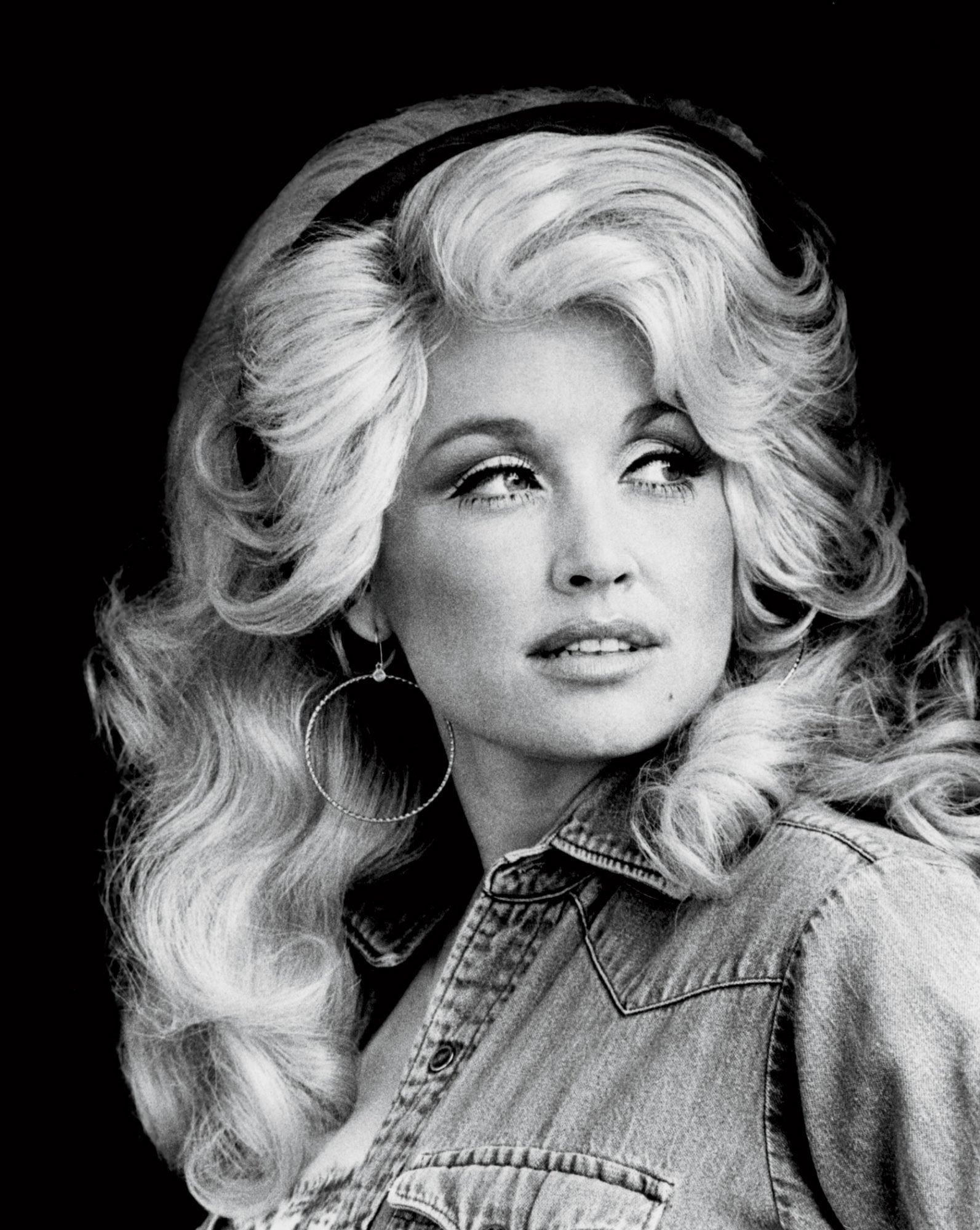 Happy 74th birthday Dolly Parton   