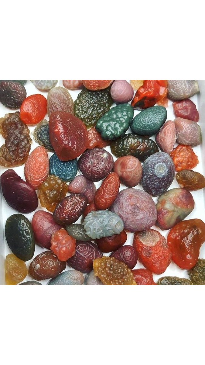 //sooo, about two months ago, I spent $50 on these really cool stones and they sadly never arrived, but the person I purchased them from is sending me a few more so hopefully they get here this time! Look how cool they are! Gobi agates!!