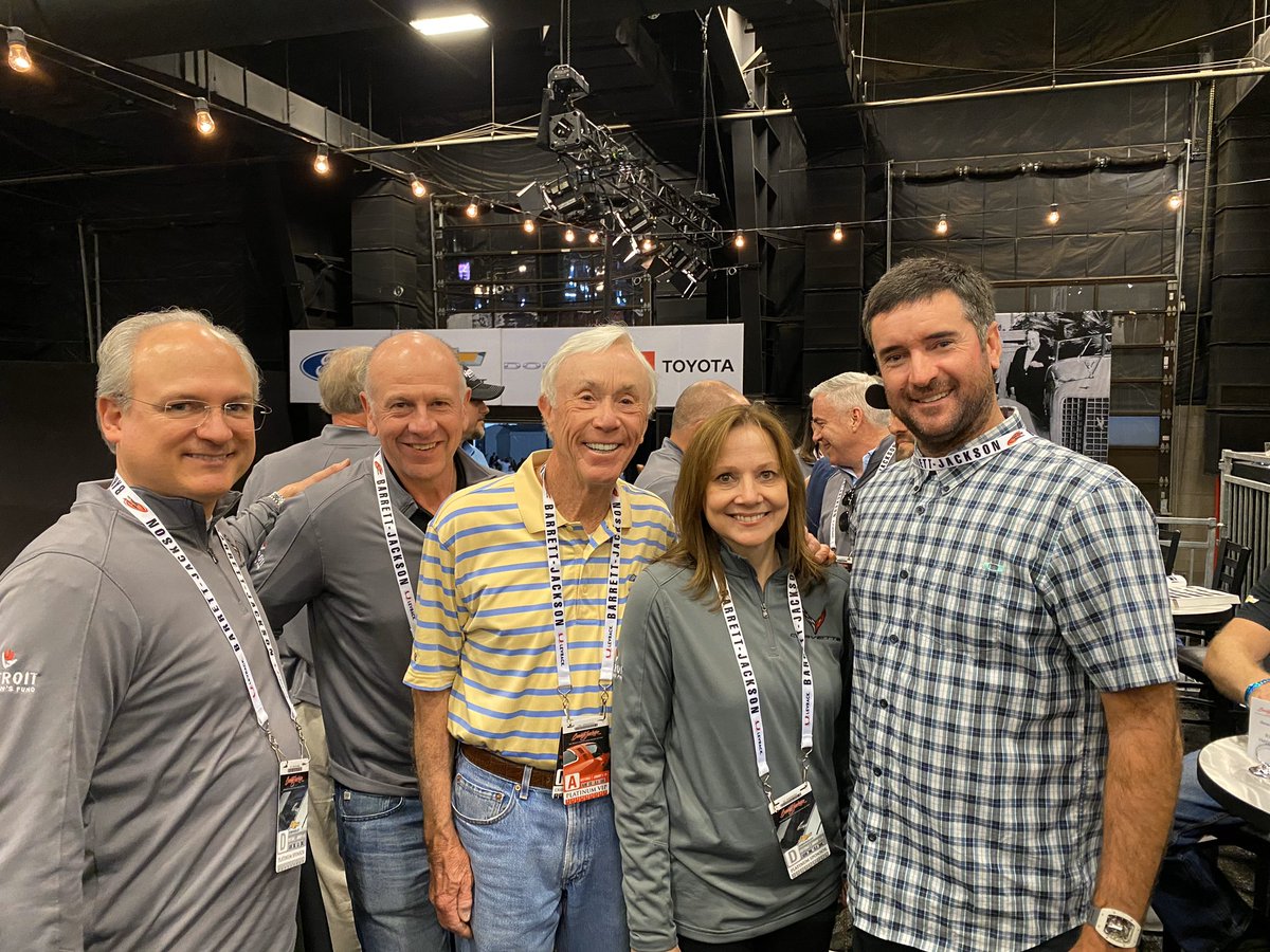 So great to see this awesome car pull in $3M for the kids of Detroit! The 2020 #corvette #stingray is something else! Kudos to <a href="/GM/">General Motors</a> CEO <a href="/mtbarra/">Mary Barra</a> on this one 👌