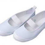 中学の時に履いていたものは？スリッパ派と靴派にわかれるようです