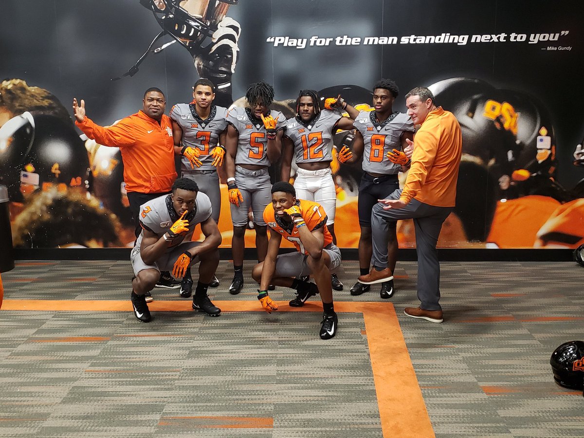 The amount of talent in this picture is insane! Almost all 2021 recruits #OkState
