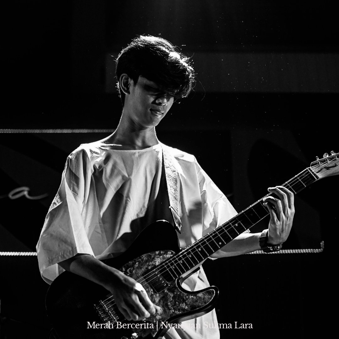 Kepada yang terlibat, kepada yang meluangkan waktu untuk datang ke tempat, dan kepada do'a-do'a baik, kami menerima kasih kalian dengan bahagia, mari melebur dengan cerita kami selanjutnya 🙏

Acara ini dipersembahkan Oleh <a href="/localnatives/">Local Natives</a>.id
Dokumentasi @ardycahyo_

#merahbercerita