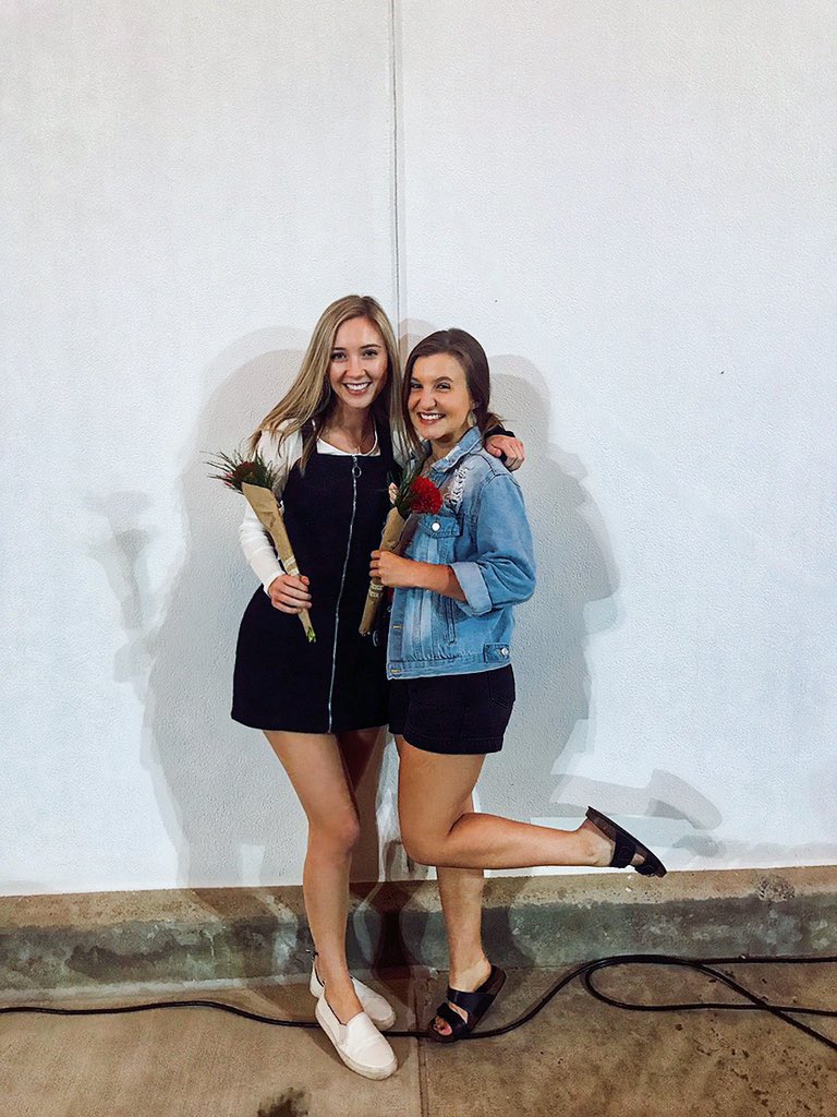 alliechavezz's tweet photo. i just rlly love mal 🌞 https://t.co/KjHE7lcR2a