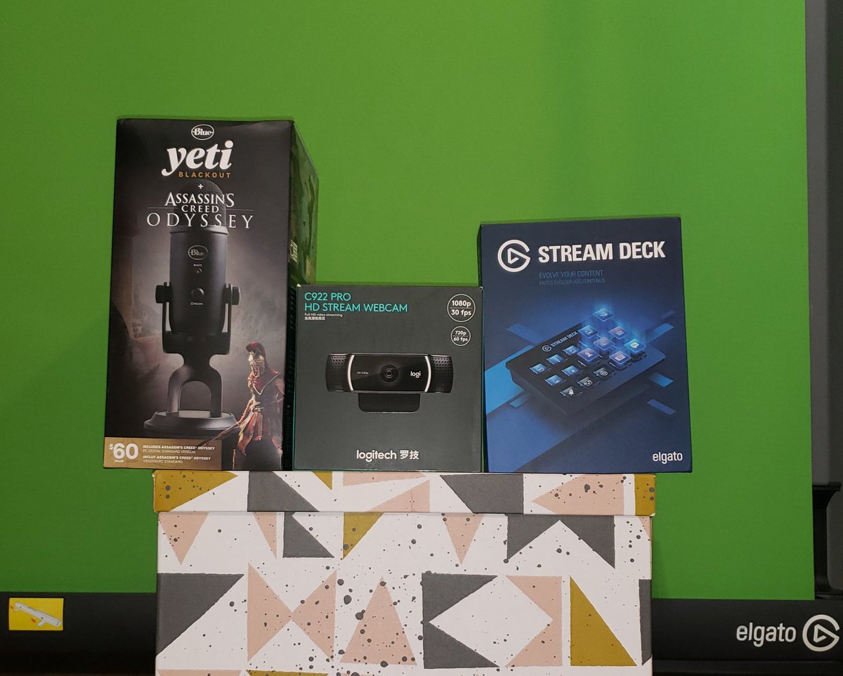 ForsakenVoodoo's tweet image. Christmas came twice! Thanks, @iMixer_ @MissHenleyTV for the massive upgrade.