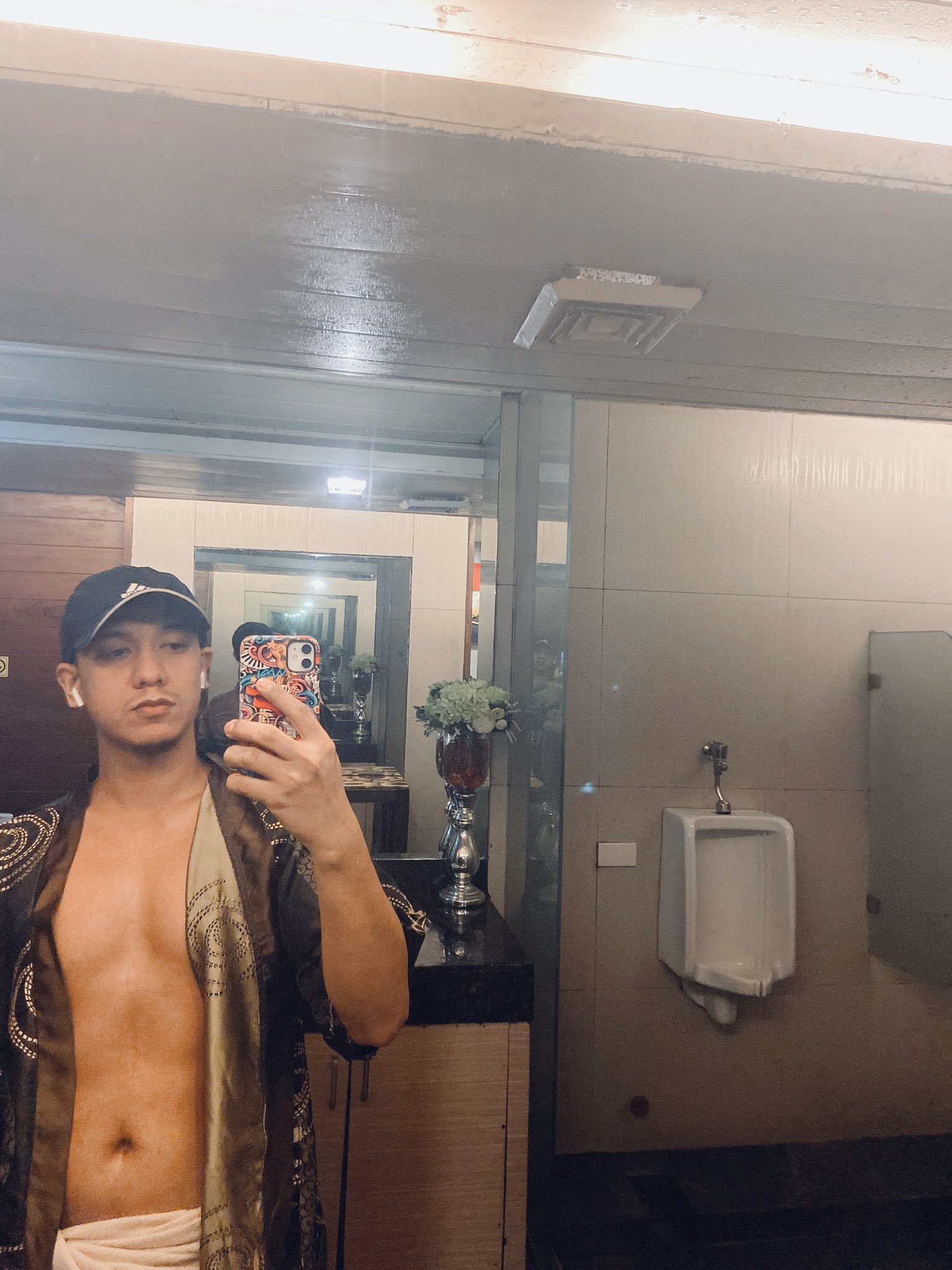 Amistad Tomas Morato