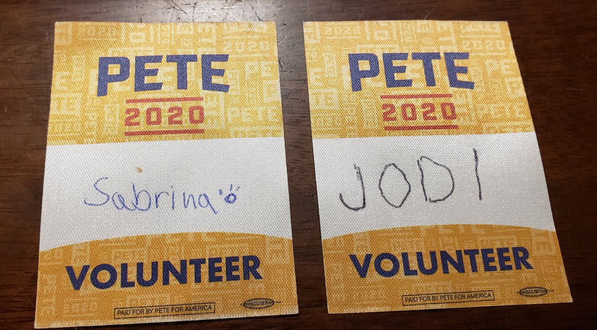 jodimasters's tweet image. We got to sing Happy Birthday to @PeteButtigieg while we held up happy birthday signs and I got to give him a hug--even though I'm not a hugger 💙 Today's ROTR: #Joy
Impressed as always by his stump speech and his on-the-spot answers. He just keeps getting better! #TeamPete