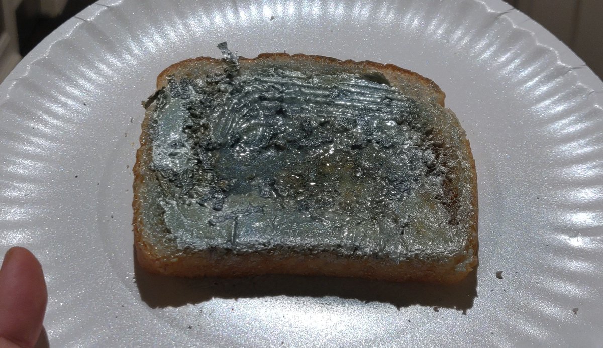 tangerinedream2's tweet photo. #houseoftoast #boastyourtoast https://t.co/Z8Yf8n1j2a