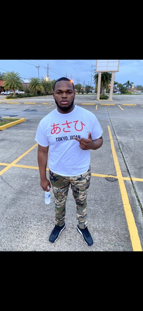 niggaa_lodean's tweet image. Same niggas different days! #FirstNiece💓