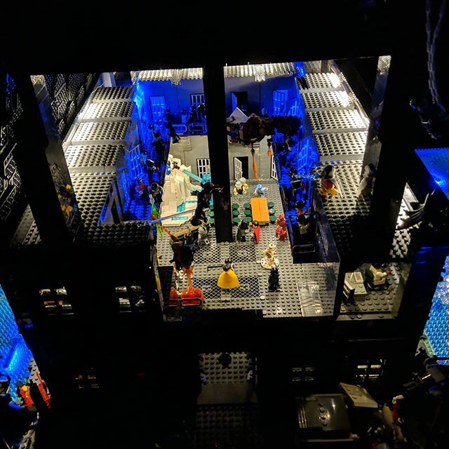 BZP_Tweets's tweet photo. Nanananana #batman @brickfair #brickfair #bfal #worldoflights #LEGO https://t.co/iBj3xywHmL