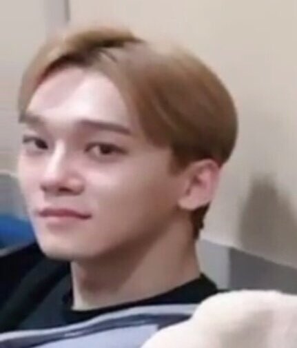 baekaeri06's tweet photo. sinong aalis? bawal umalis. 

#엑소9_평생_함께가자
#EXOLBelievesInEXO9 #MyAnswerIsEXO9
@weareoneEXO https://t.co/ZwoQzkyDF8