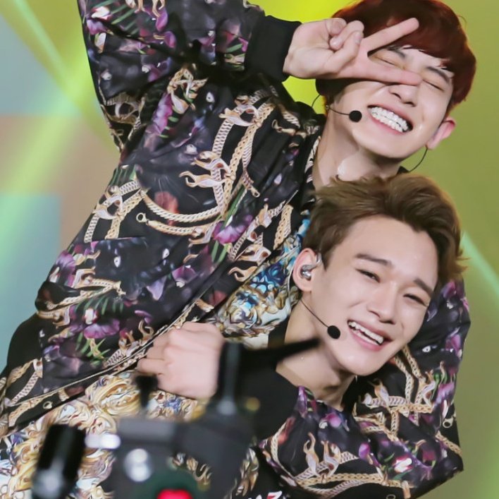 xLOEYSUPPORT's tweet photo. ❤️ #CHEN_STAYS
#MyAnswerIsEXO9
#엑소9_평생_함께가자 ❤️ https://t.co/spJAfnZBvy