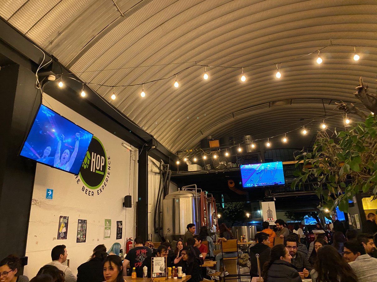 evsproject's tweet photo. Última parada 😬 (@ HOP The Beer Experience 2 in Narvarte, Distrito Federal) https://t.co/ibil599FIa https://t.co/PCeoLbMNM4
