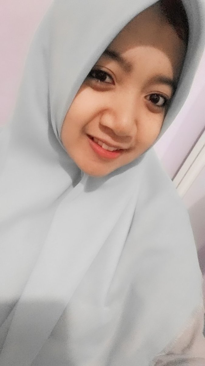 dhaa_hidha's tweet photo. Mau Nelfon selama apapun, pulsa juga pulsaku #AnakSultanMahBebas 
Bodo amat! https://t.co/qCyKK64SNr