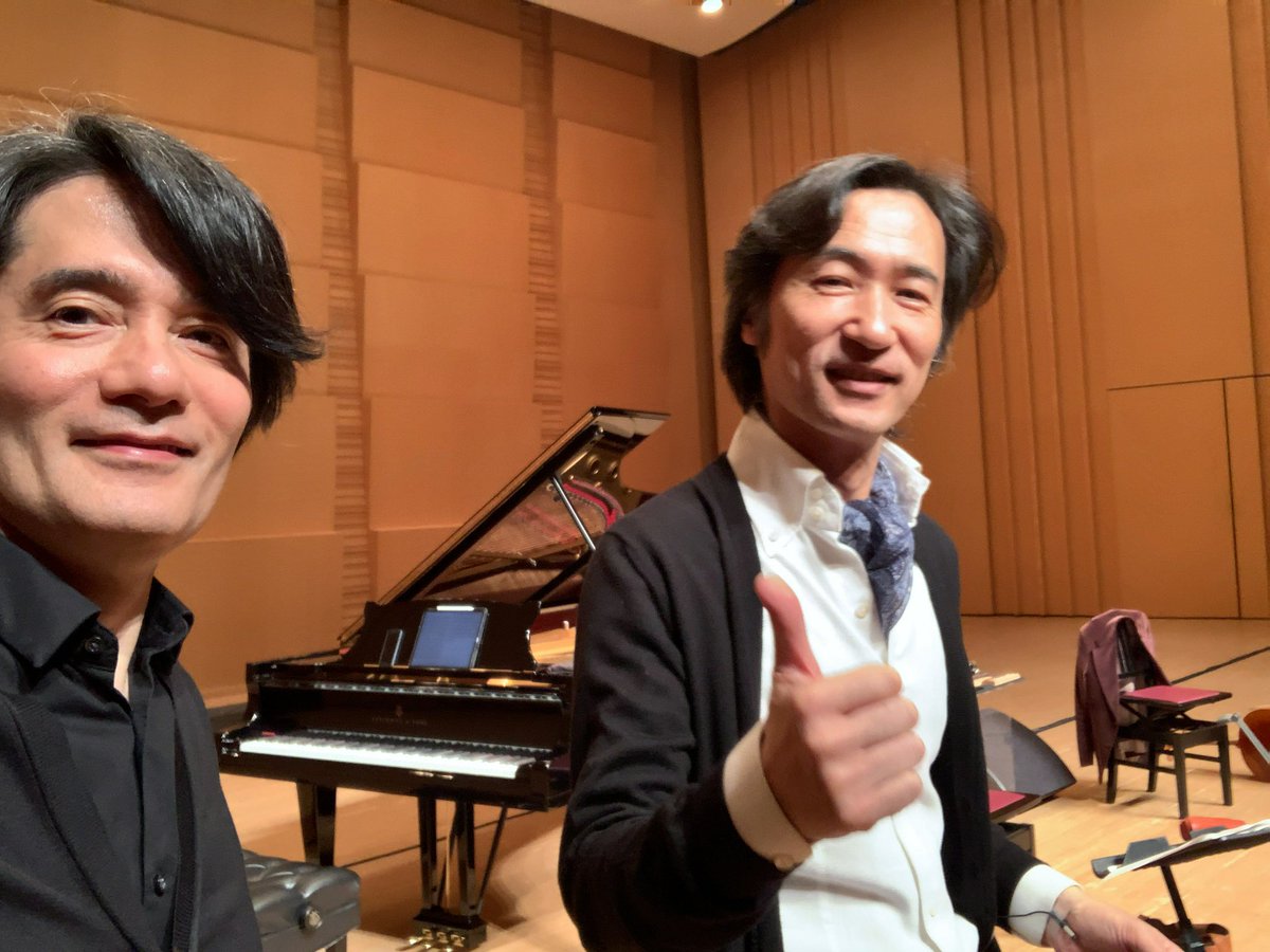 本日は小金井宮地楽器ホールにて、東儀秀樹さんのコンサートにゲスト出演です。残念ながら満員御礼でお知らせすることが出来ませんでした。もうすぐ出番です。