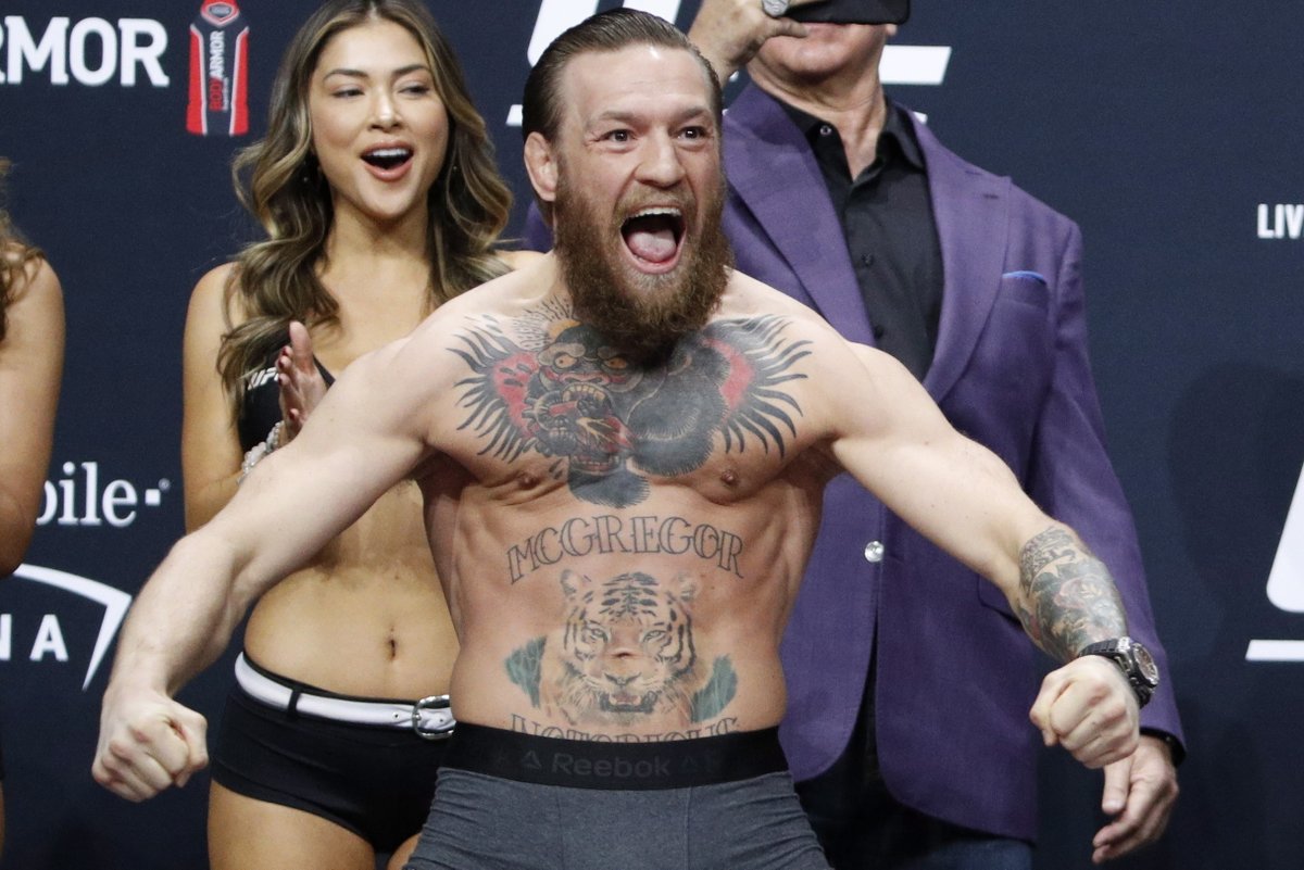 Conor McGregor defeats Donald Cerrone at :40 in the 1st round.It's the...