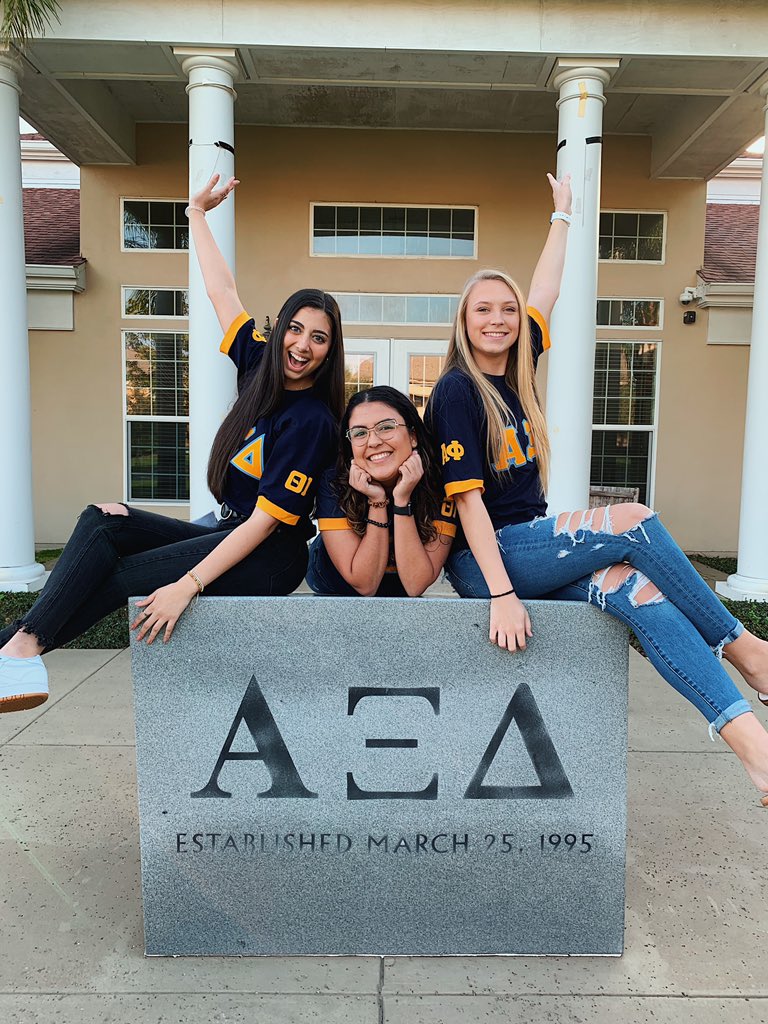 Our 2020 executive board attended the annual areawide training held at the Alpha Xi Delta house at University of Central Florida. Our sisters met amazing women from different chapters and are looking forward to bringing back new ideas by to implement into our own chapter!💙