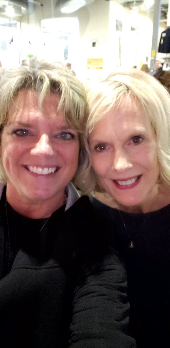 bjones1bjones2's tweet photo. Full Fledged Brewing Co. And White Catfish... Great fun! Great friends!  Great music! https://t.co/xXmVoILryN