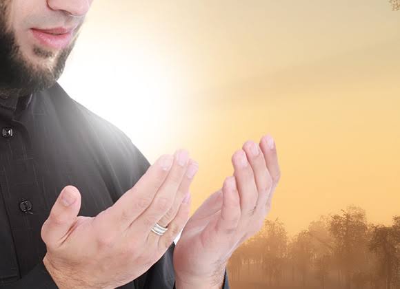 руки мусульманина