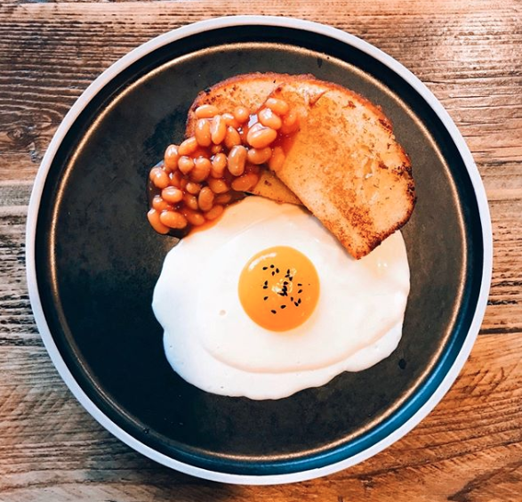 Enjoying a leisurely Sunday morning brunch? We’ll just this pic from our amazing Blackmoor Dining Room menu. 

Egg, beans, toast and ketchup dessert here. Citrus sponge, panna cotta and raspberry coulis!

This fantastic signature dish is back for January 😋