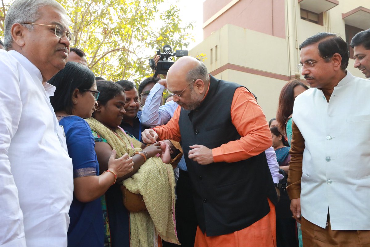 On Pulse Polio Day 2020, gave vaccine to children in Hubli, Karnataka.Modi government is committed towards a healthy and bright future of every child.I urge all parents to not compromise with their child’s health and ensure their vaccination on time.