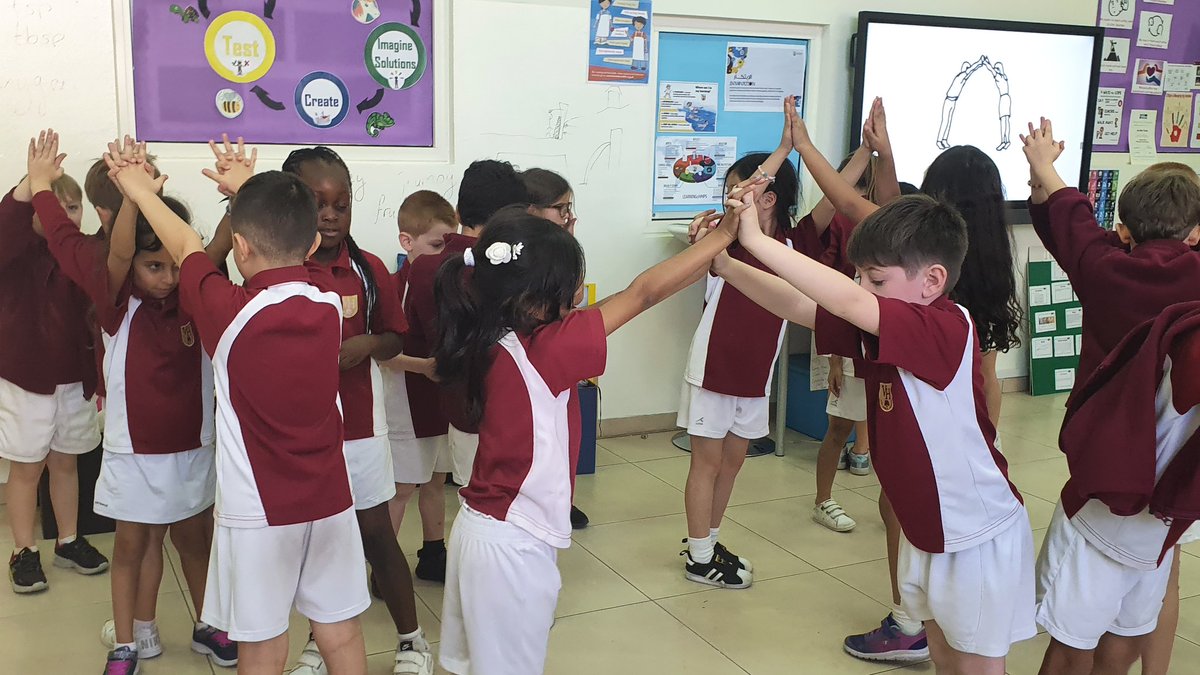 VHPS_Science's tweet photo. @VHPS_Year2 have been busy shaping their bodies and learning about different building structures. Move over Christopher Wren, our dome will rival yours! (Who can spot the flying buttress?) #VHPStem #SchoolStories https://t.co/aLSjERUZ5Q