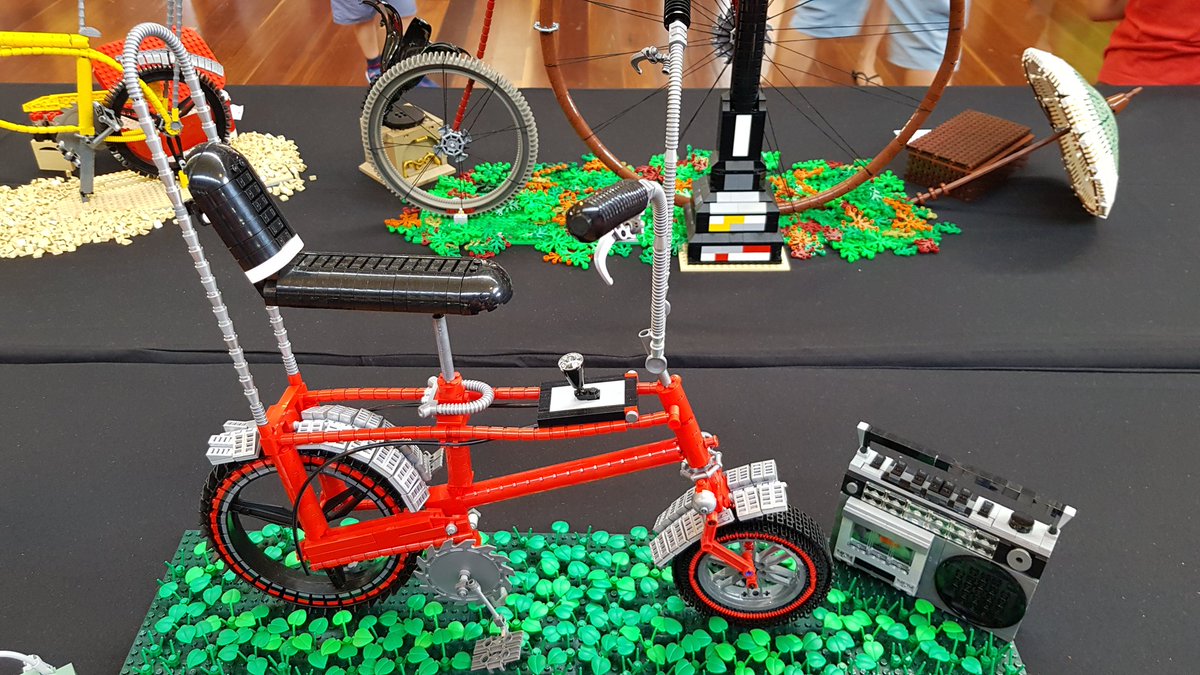 lionofroubaix's tweet photo. 🏆 Lego Brickvention Melbourne 2020: incredible bicycle brick building from mellegobuilder (insta). 'Wheely Spoketacular Bicycles' fully deserved to take out an exhibitors choice 1st place trophy.
@gcntweet #GCNHack - hack! https://t.co/uR9unhK9mg