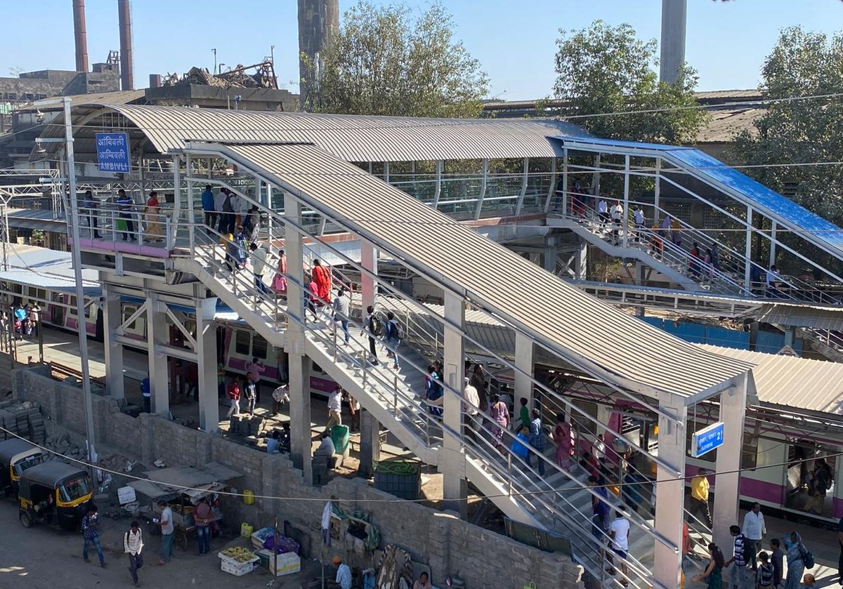 RailMinIndia's tweet photo. Our mission is to provide better amenities &amp; infrastructure.

 Indian Railways completes one more FOB for better crowd dispersal &amp; trespass control in  Mumbai's suburban at AMBIVLI STATION (Central Railway) https://t.co/uDneVtirtF