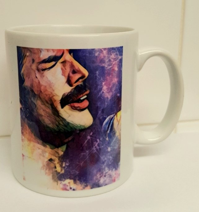 Jaynetunners's tweet photo. Thanks to Steve for buying Freddie Mercury and Norman Wisdom mugs. An unusual combo. Would have been an interesting Top Of The Pops, that! ๐คฃ see more here
https://t.co/zj67gIiXmW #art #mugs #popart #artofcomedy https://t.co/1sK0rZ942f
